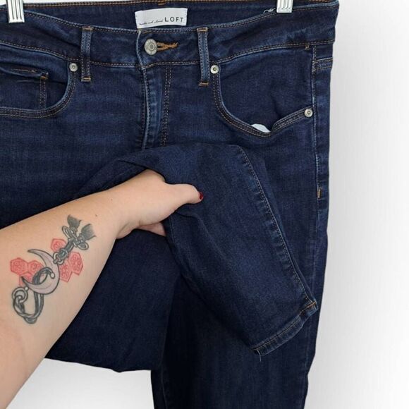 LOFT Women's Curvy High Rise Skinny Jeans in Classic Dark Indigo Wash size 8 / 2 - Picture 5 of 10